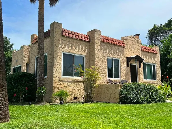 113 S Halifax Dr, Ormond Beach, FL 32176