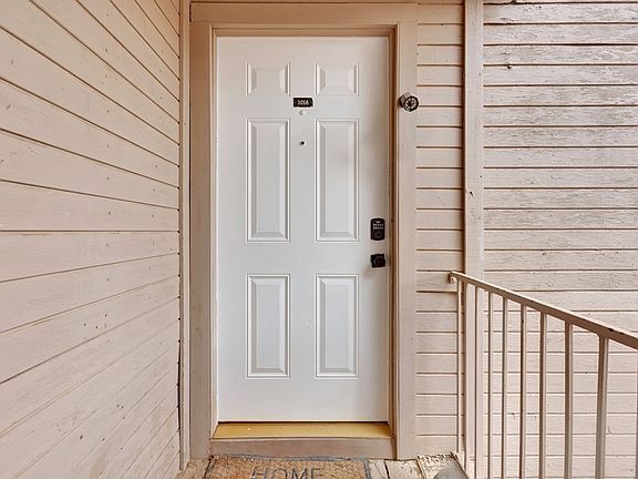 3rd image of 4700 Boulder Dr APT 1016