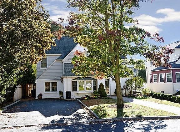Yes, this home has wonderful curb appeal!
