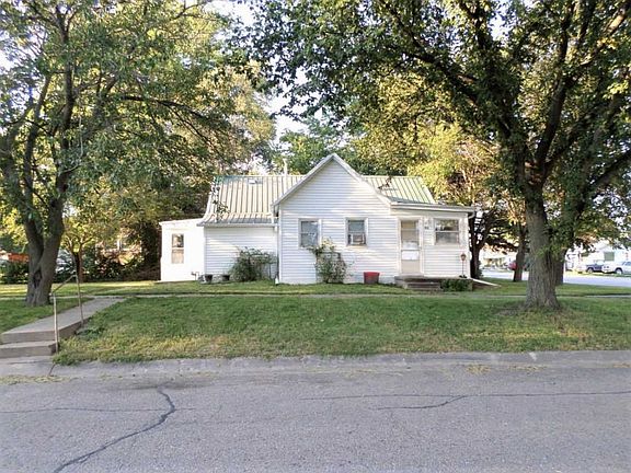 2nd image of 102 W 1st St