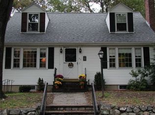 33 Robin Rd, Wakefield, MA 01880