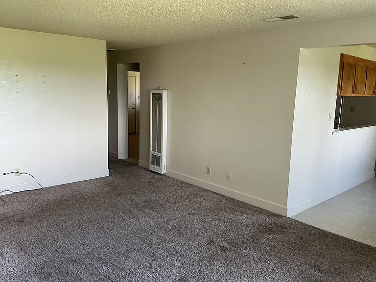 21189 American Ave — Photo 8
