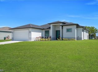 1622 NW 18th Ter, Cape Coral, FL 33993