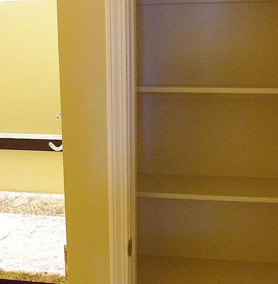 1702 Eastgate Cir — Photo 27