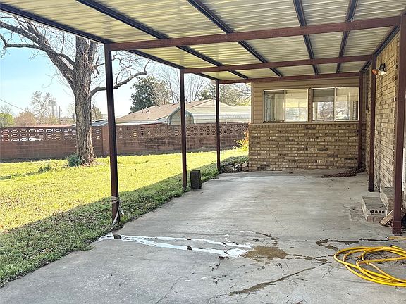 5th image of 900 SW 3rd St