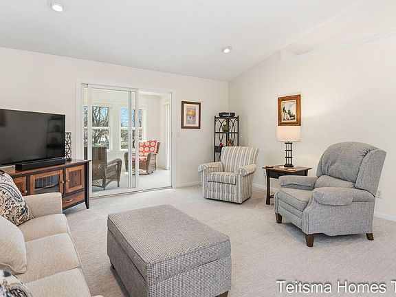 5th image of 1546 Beechtree Cmns