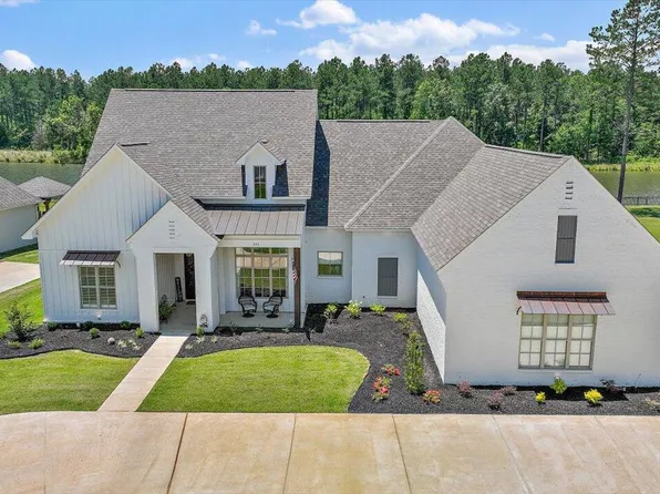 226 Westlake Cir, Madison, MS 39110