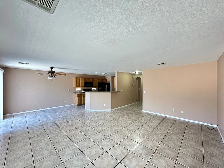 4711 Thackerville Ave — Photo 3