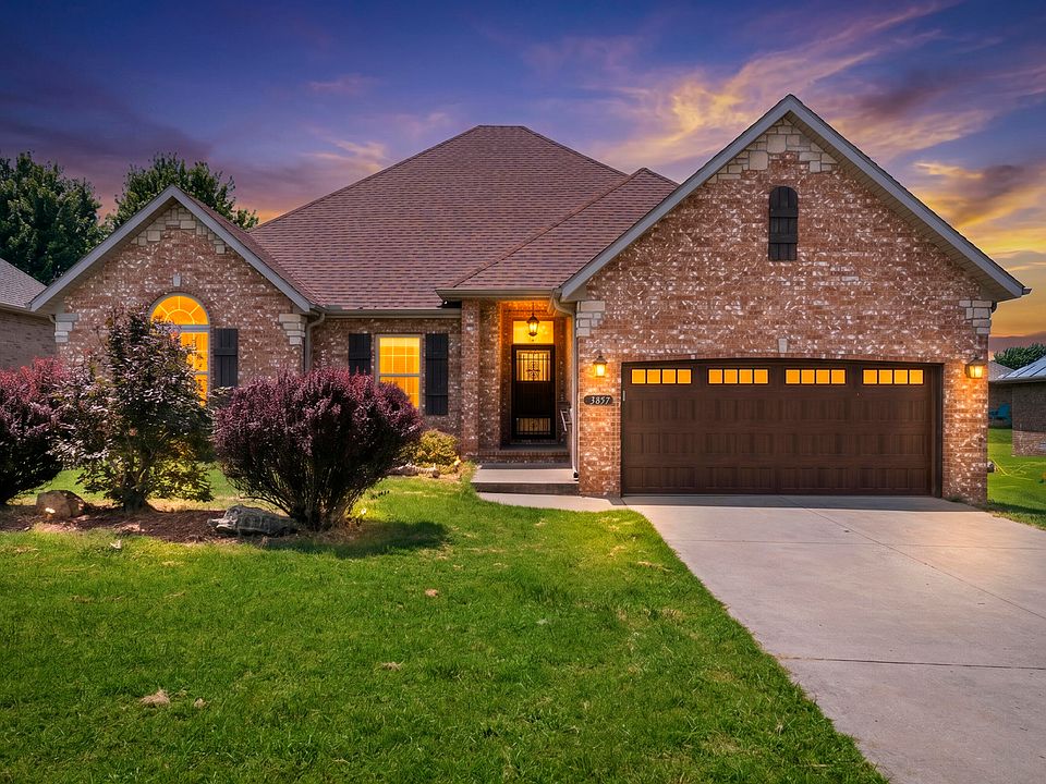1st image of 3857 N Sheedy Avenue