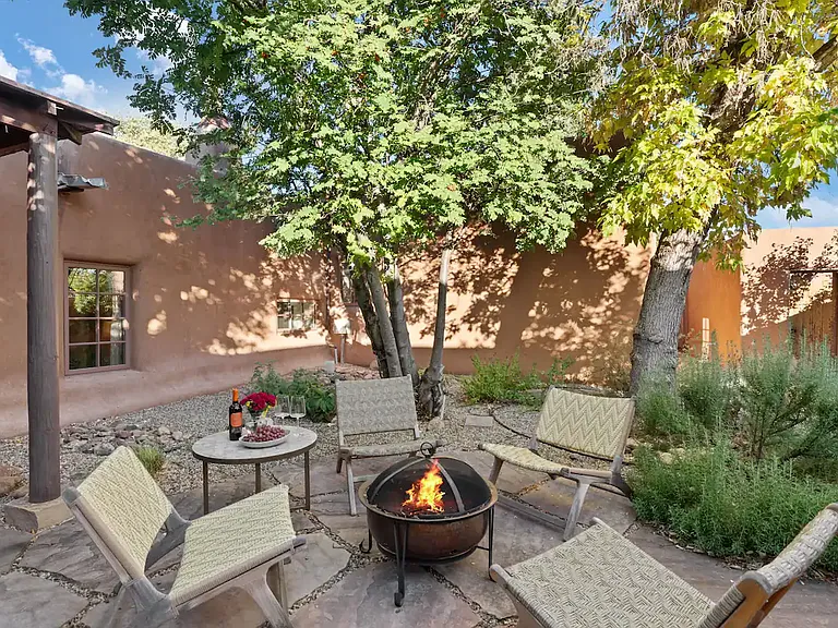 327 E De Vargas St — Photo 34