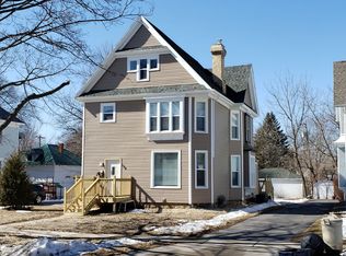 126 S 5th St, Delavan, WI 53115