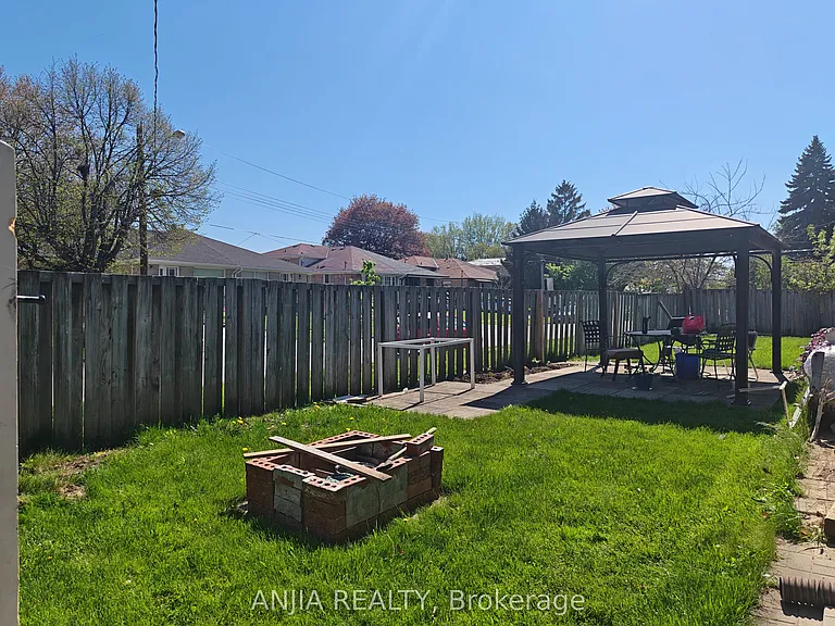 58 Kitchener Rd #2 — Photo 10