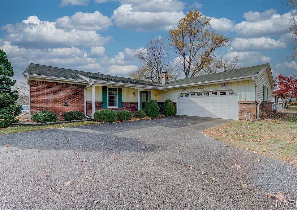 1st image of 1021 N Duchesne Dr