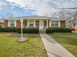821 Misty Glen Dr, Desoto, TX 75115