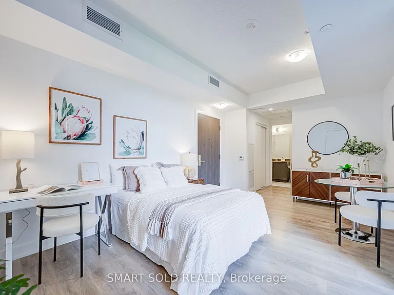 268 Buchanan Dr #305W — Photo 22
