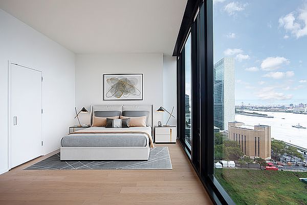 1st image of 685 1st Ave APT 10T