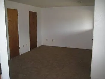 2 bed, 850 sqft, $1,050 — Photo 4