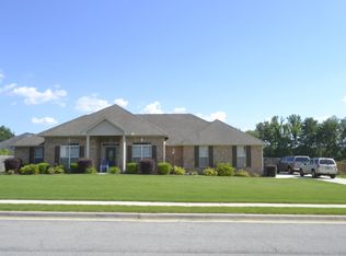 16569 Raspberry Ln, Athens, AL 35613
