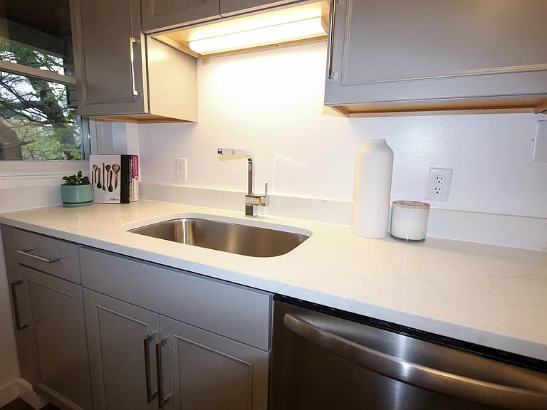522 Stewart Ave — Photo 109