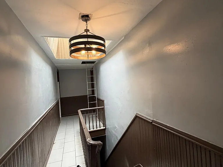 219 Magnolia Ave #3R — Photo 4