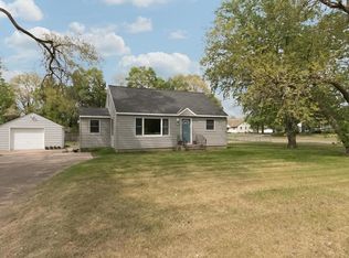 181 90th Ave NE, Blaine, MN 55434