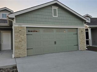 1731 Elderberry Ln, Ottawa, KS 66067