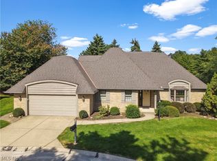 1034 Brook Ln, Rocky River, OH 44116