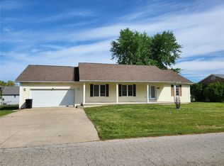 21675 Ranch Rd, Waynesville, MO 65583