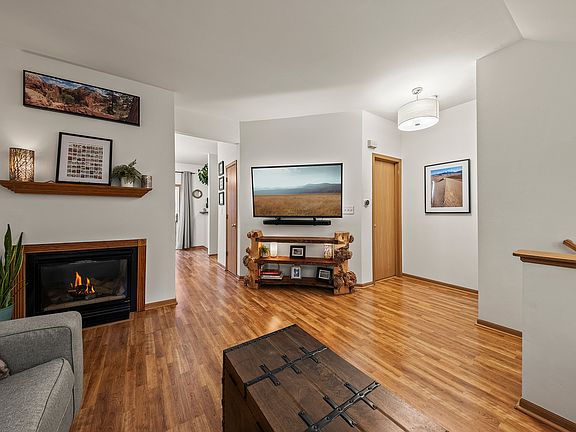 3rd image of 2418 Courtyard Cir Unit 3