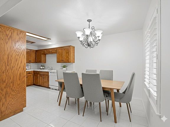 5th image of 1542 E Alluvial Avenue E #137