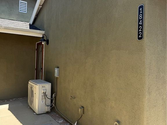 5th image of 18422 Los Alimos St