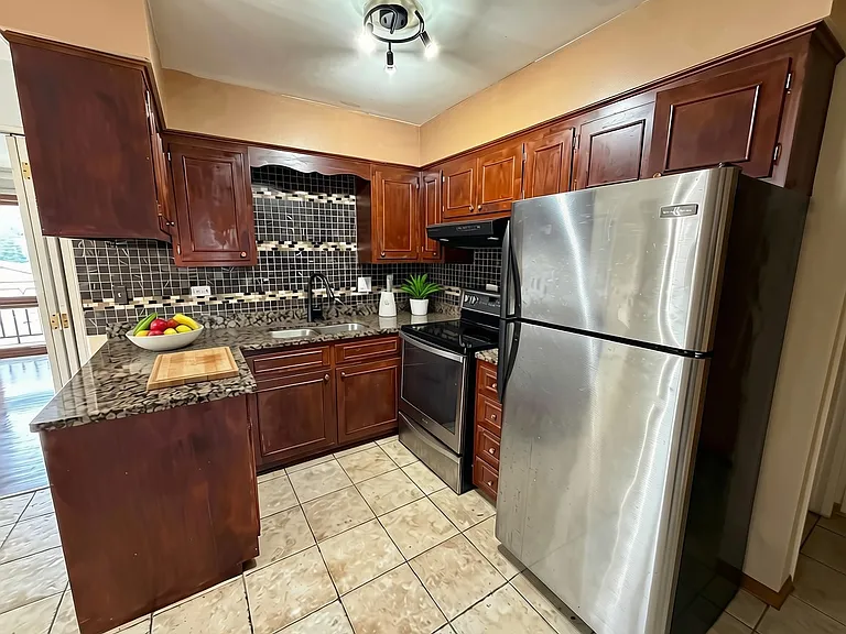 3158-3158 W 93rd St #2D — Photo 3