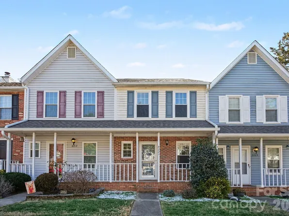 8221 Circle Tree Ln, Charlotte, NC 28277