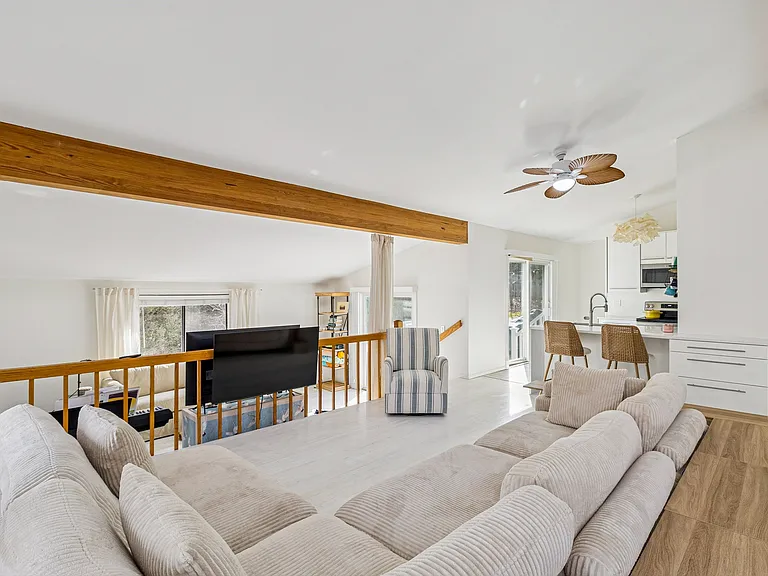 15 Harrison Ave — Photo 3