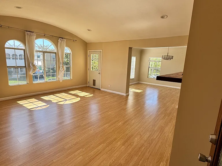 1046 S Citrus Ave #1046 — Photo 58