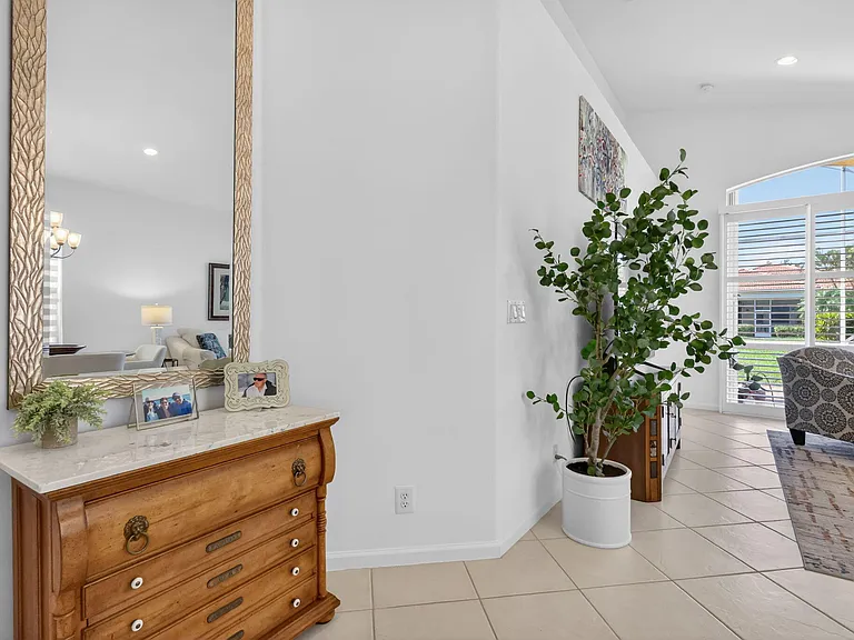 7116 Cataluna Cir — Photo 35