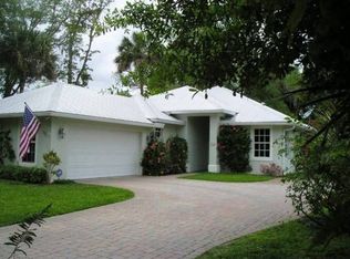 585 SW Rustic Cir, Stuart, FL 34997