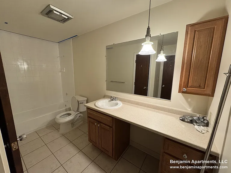 8 Brattle Dr #4 — Photo 6