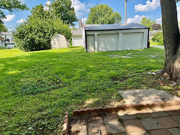 3rd image of 308 E Main St