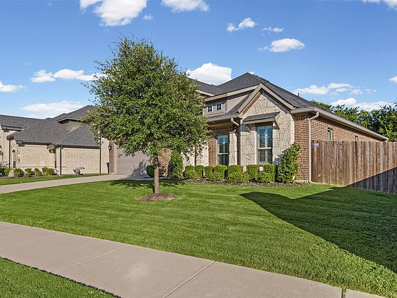 3rd image of 3200 Tail Water Dr