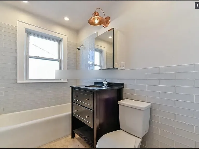 14 Renfrew St #2 — Photo 13