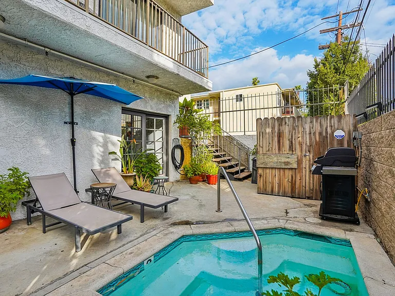 Camarillo Sunshine Apartments — Photo 9