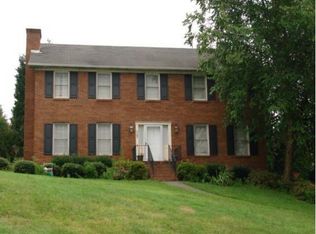525 Sun Creek Dr, Winston Salem, NC 27104