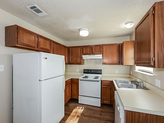 5th image of 5931 Shadydell Dr