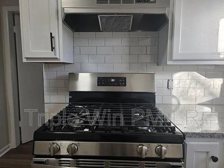 109 Farmere Cir — Photo 18