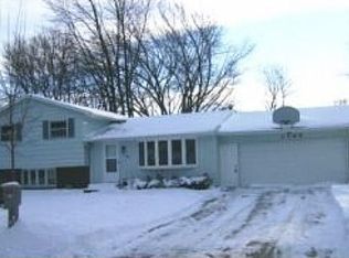 1185 Canterbury Rd, Green Bay, WI 54304