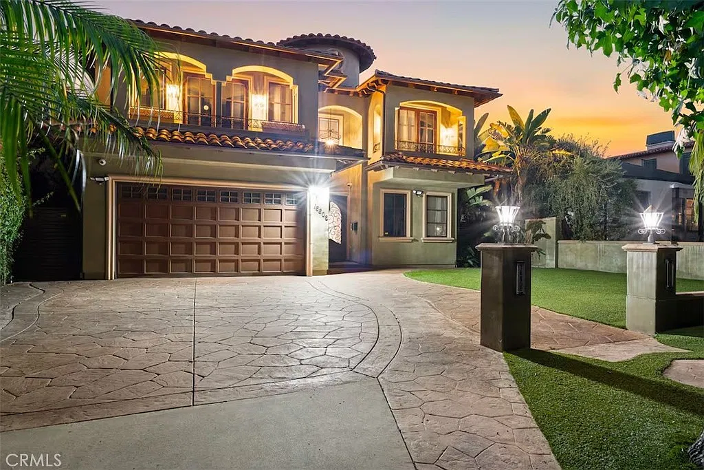 5 bed, 5.5 bath, 4204 sqft, $14,000 — Photo 1