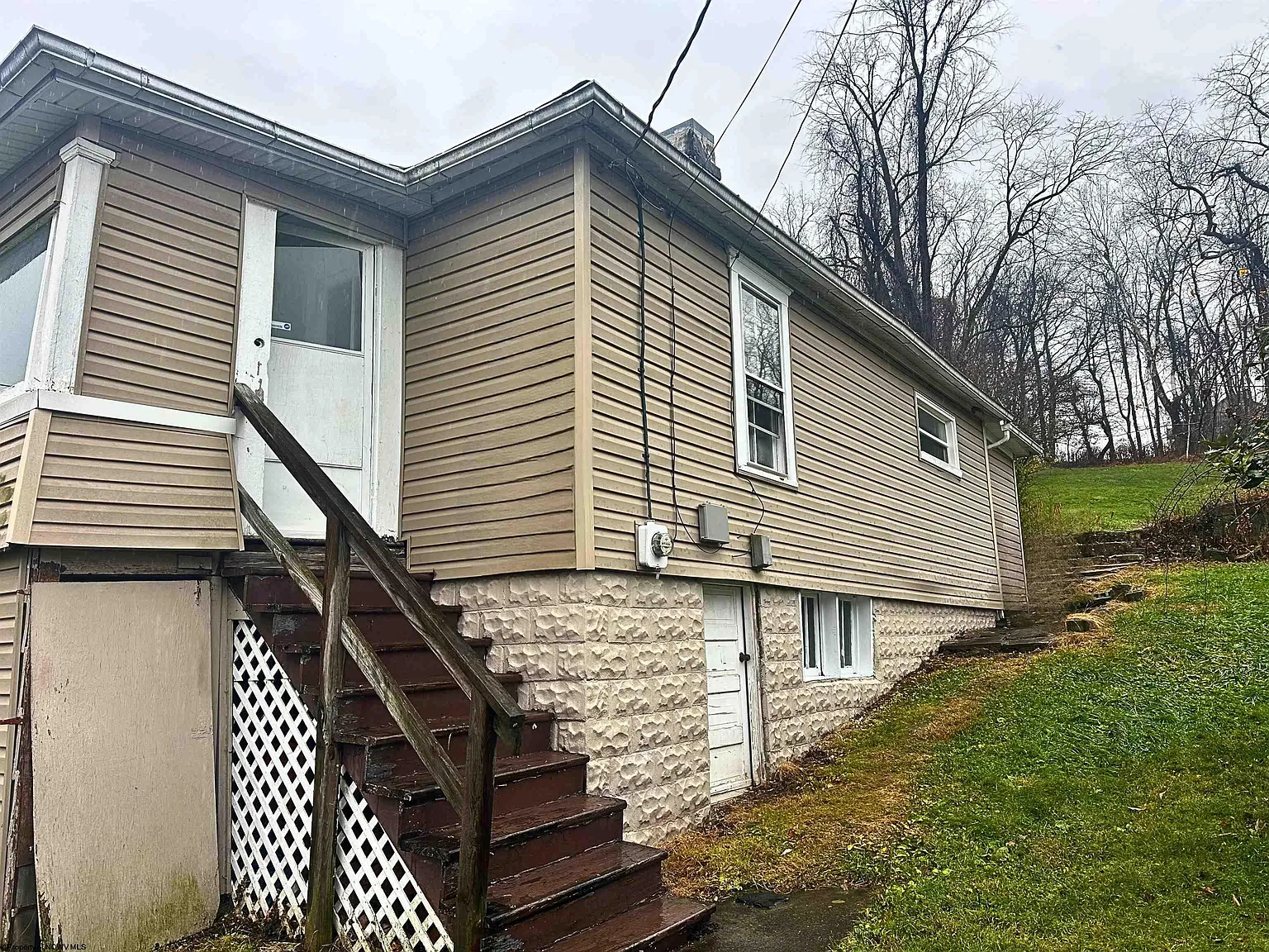 607 Palatine Ave, Fairmont WV - Owner Finance Home