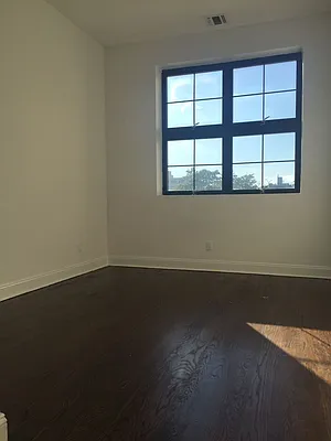 Rented by Loom Group | media 26