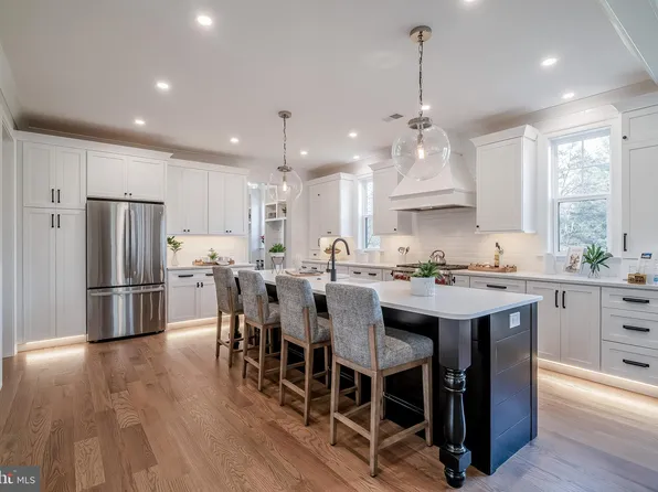 200 Valley Creek Ln, Spring City, PA 19475